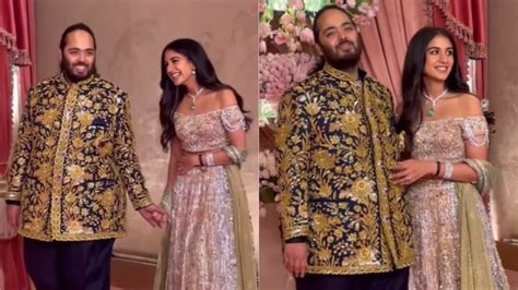 anant ambani gold dress price